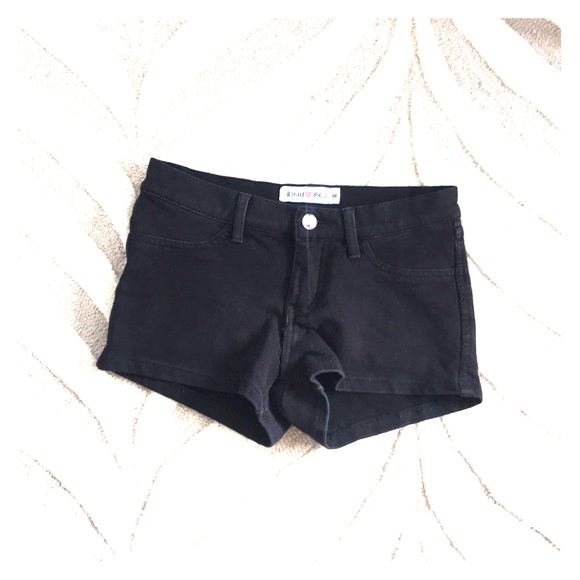 Black short shorts - Picture 1 of 1